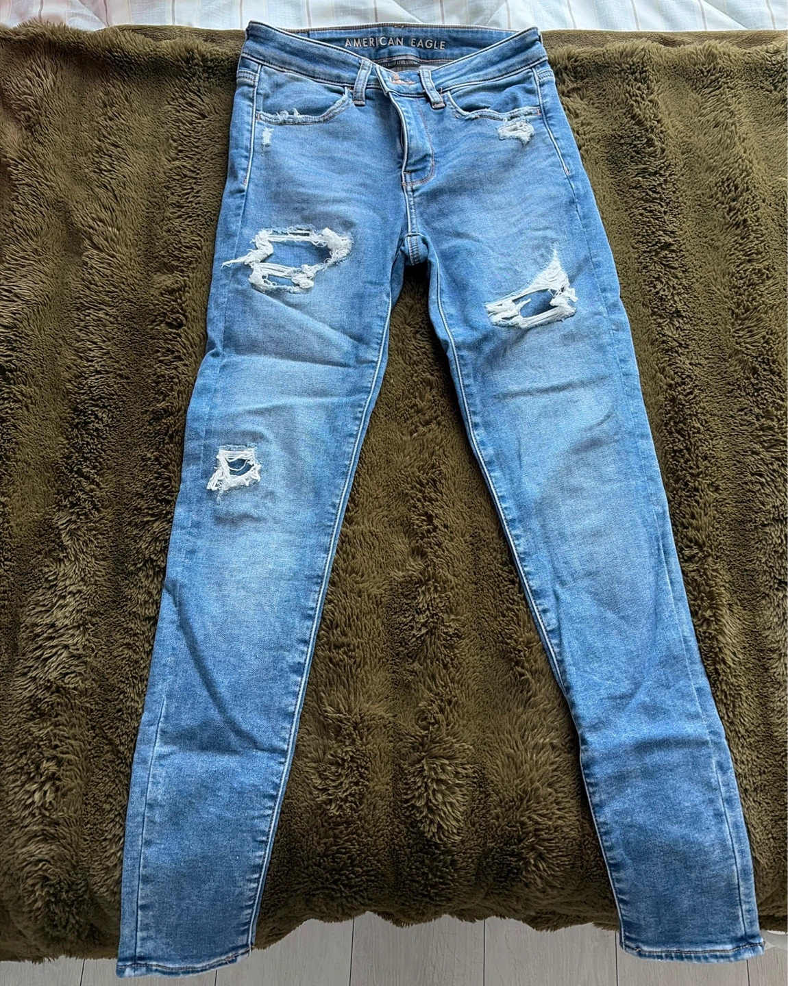American Eagle Blue Ripped Jeans
