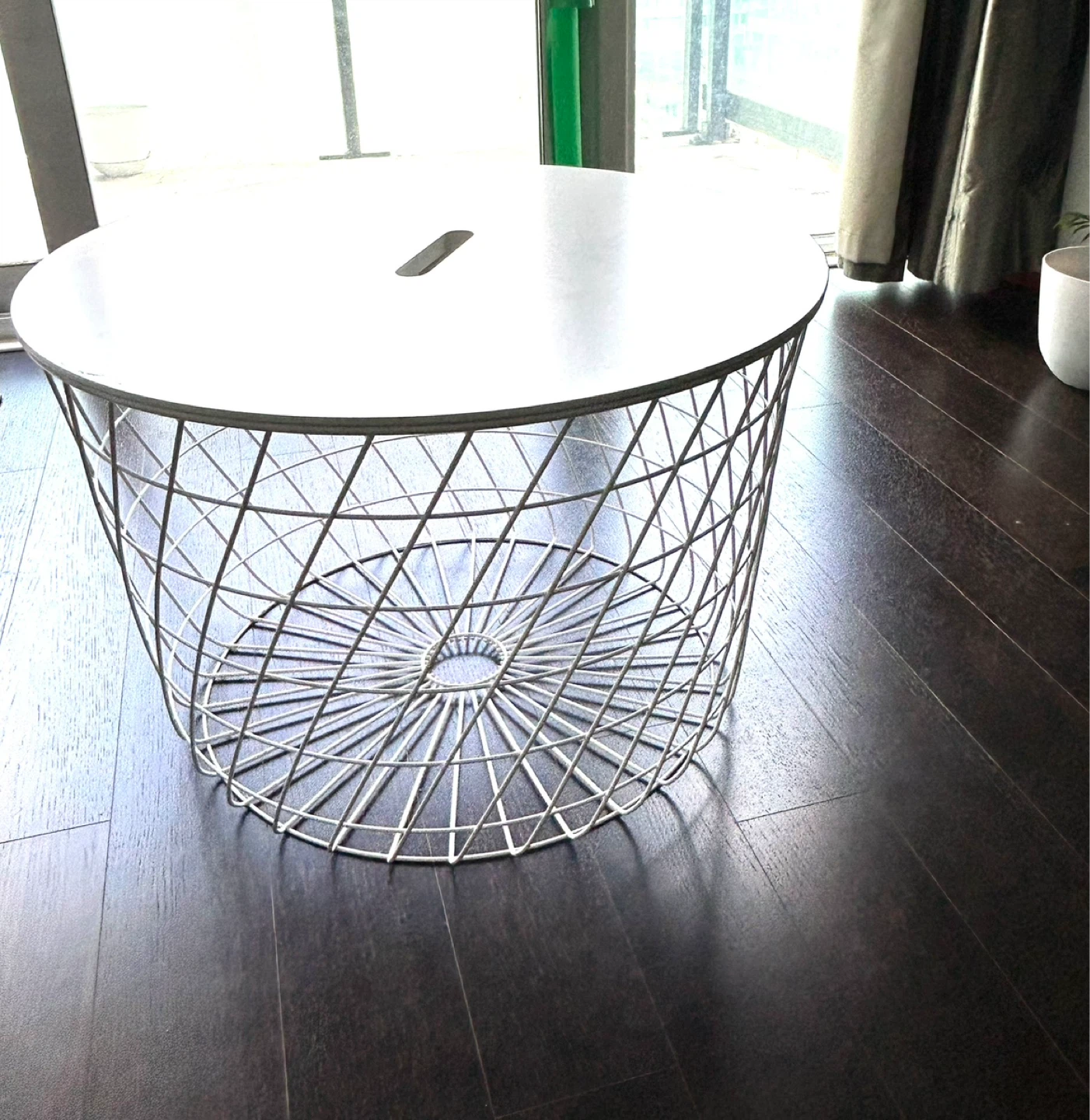 Selling my one year old IKEA KVISTBRO table. - photo 2