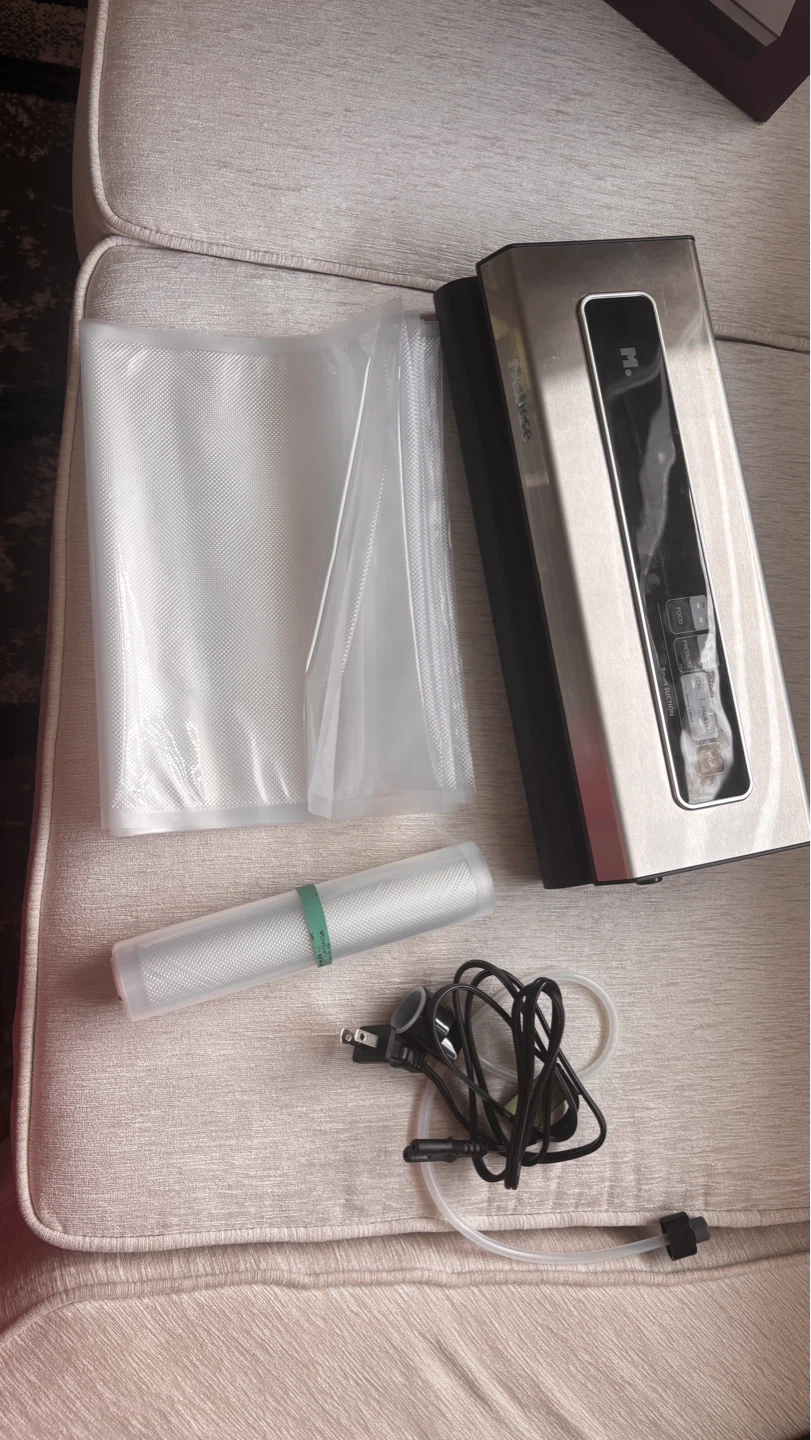 Mesliese Vacuum Sealer Machine with Bags and Roll - photo 5
