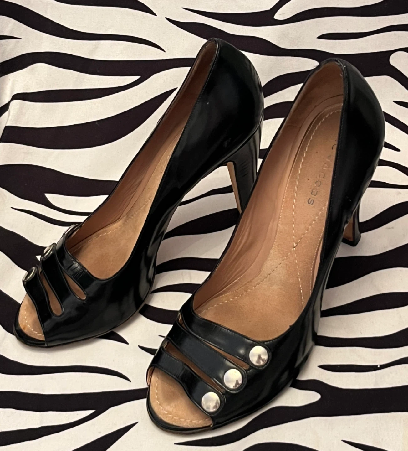 Marc Jacobs black leather peep-toe pumps size 39.5
