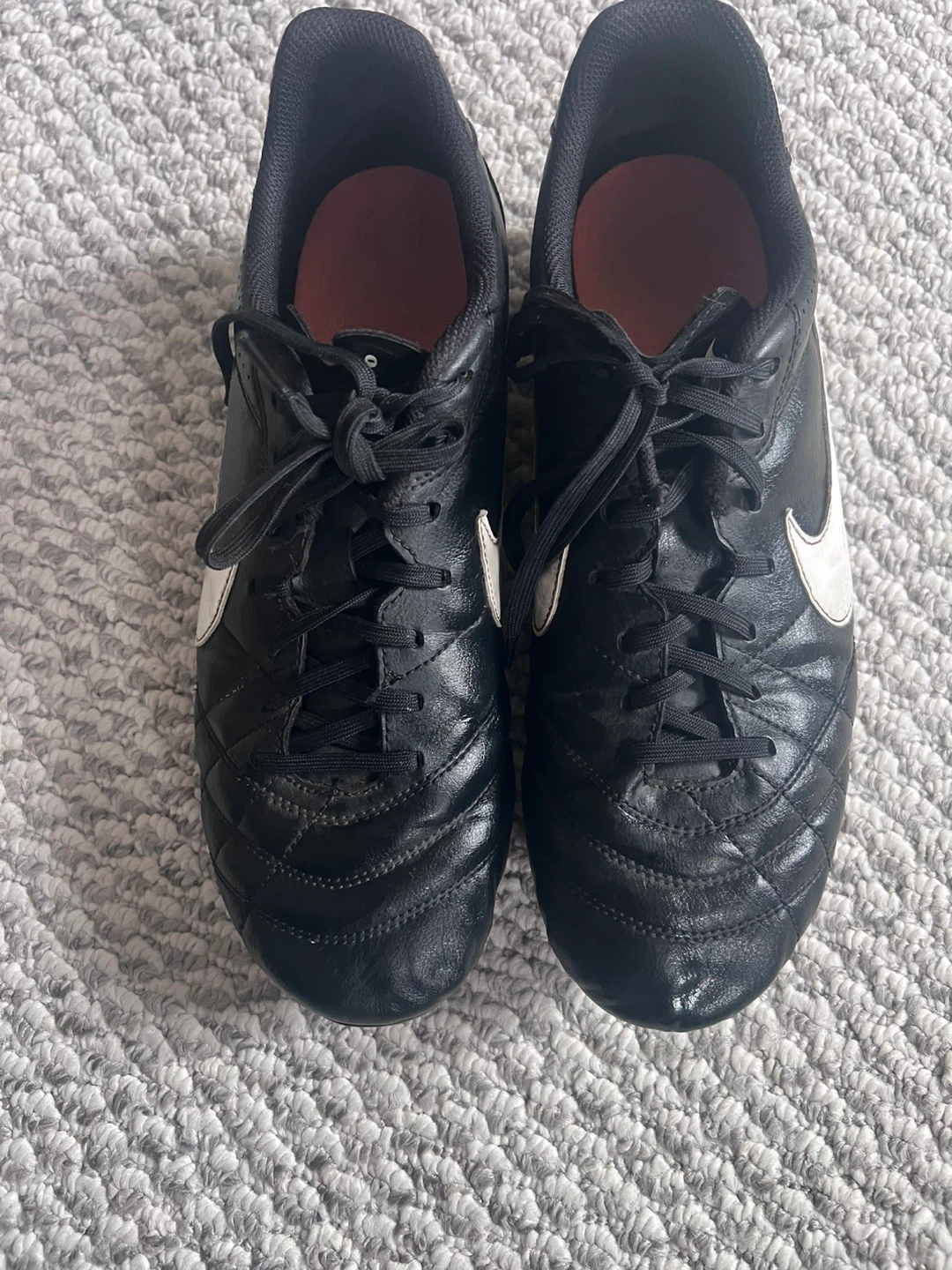 Nike Tiempo Soccer Cleats Men’s size 10