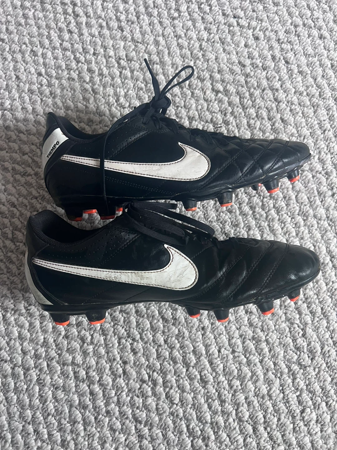 Nike Tiempo Soccer Cleats Men’s size 10 - photo 2