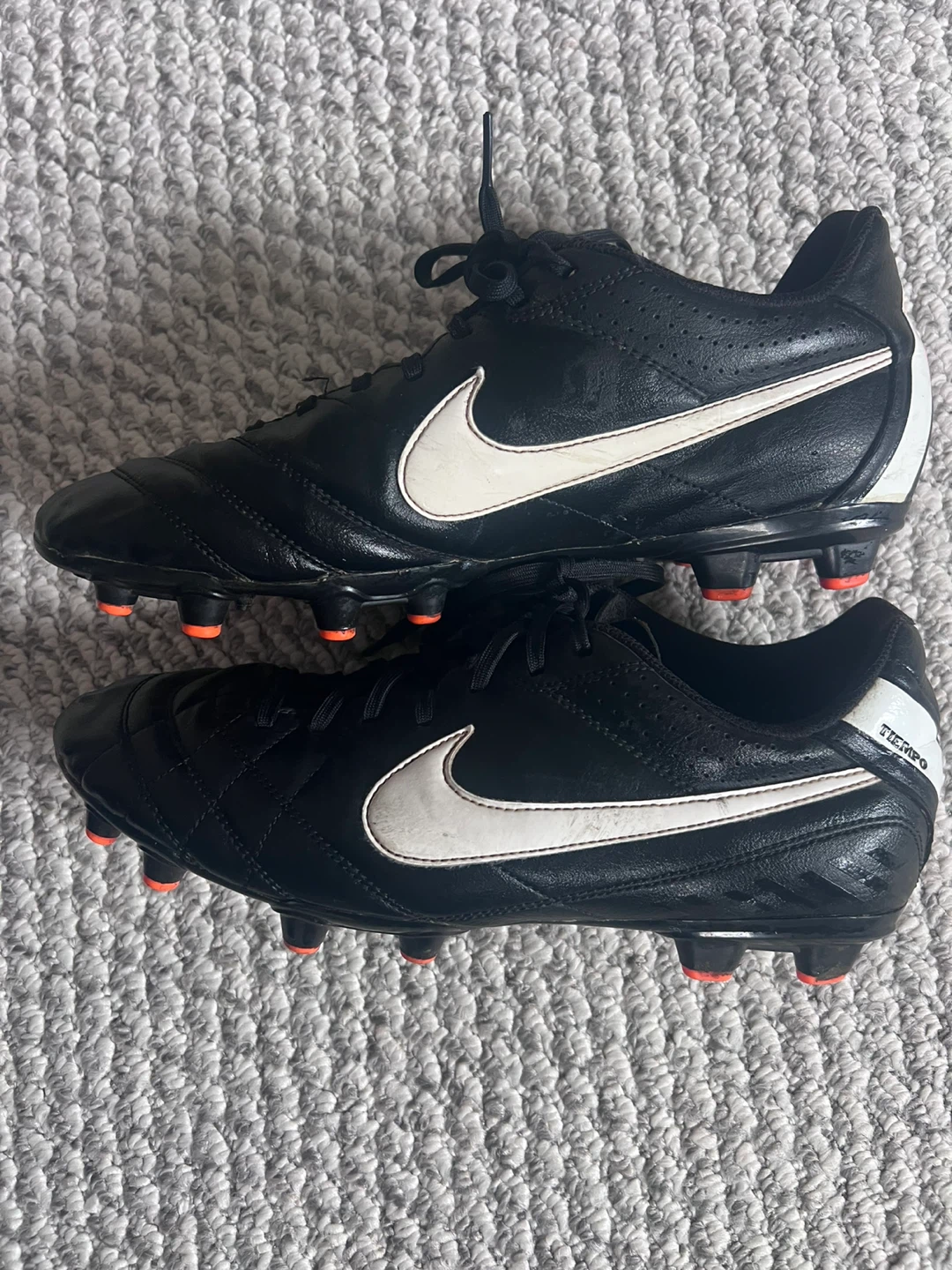 Nike Tiempo Soccer Cleats Men’s size 10 - photo 3