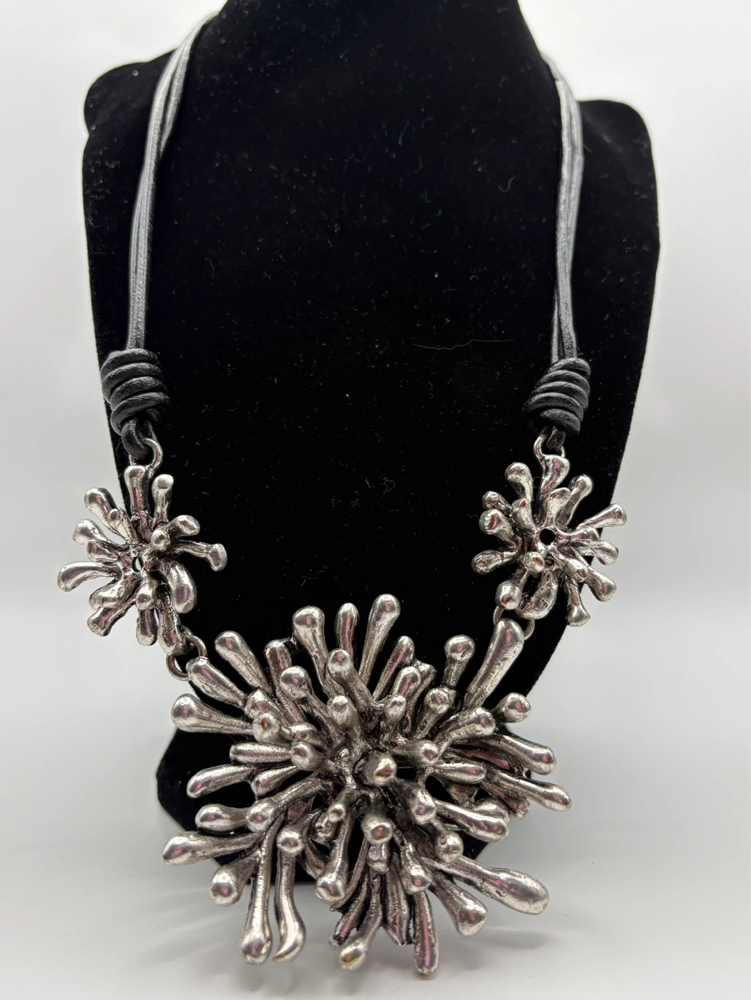 Silver Abstract Pendant Necklace - photo 3