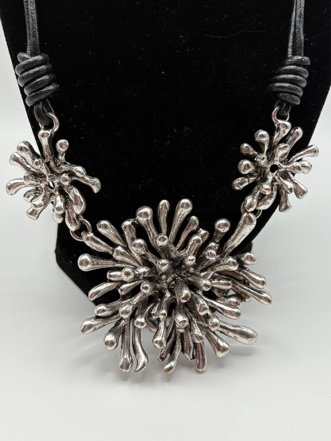 Silver Abstract Pendant Necklace - photo 2
