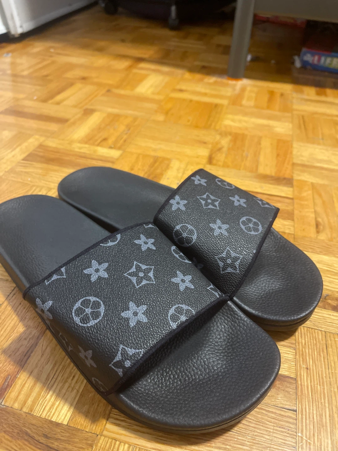 Louis Vuitton slides - photo 4