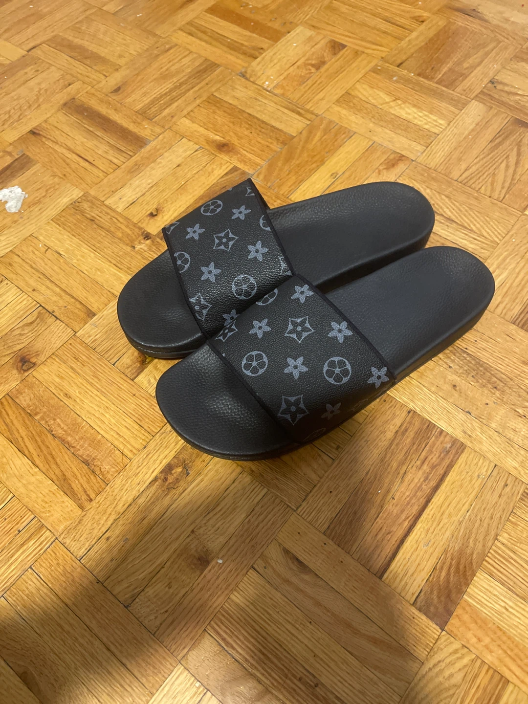 Louis Vuitton slides - photo 3