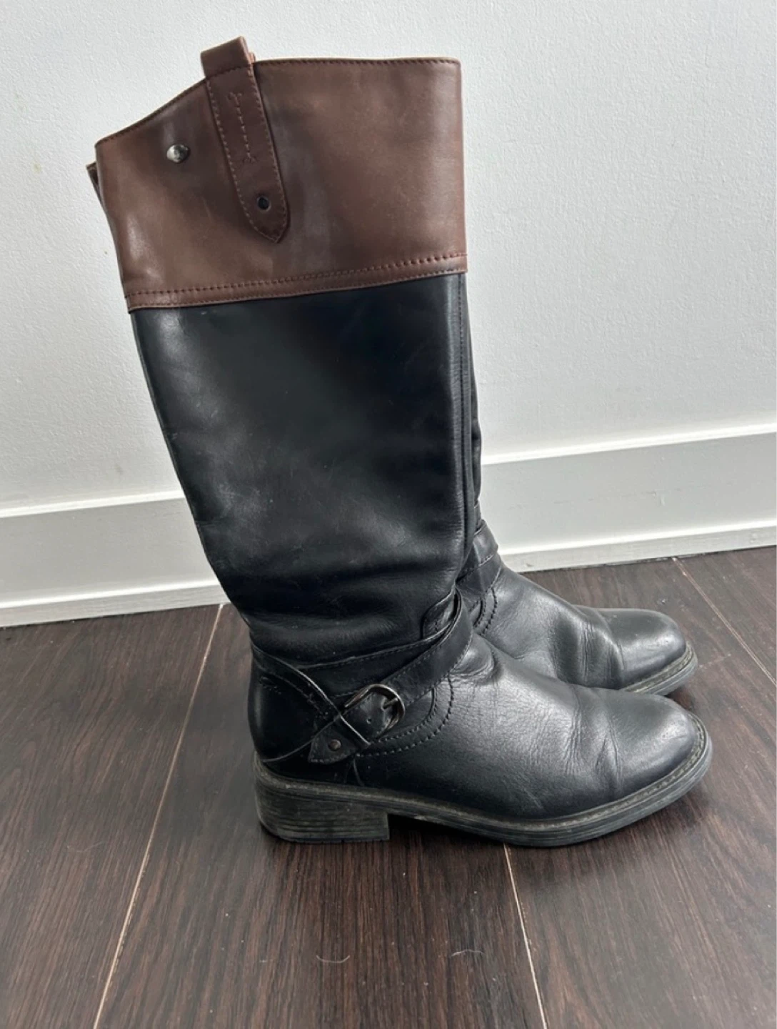 Denver Hayes Black and brown leather boots size 6