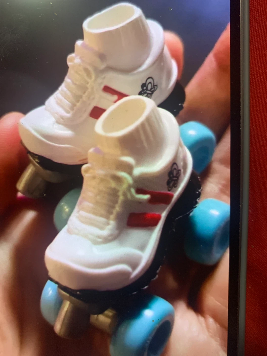 $10 my scene doll roller skates