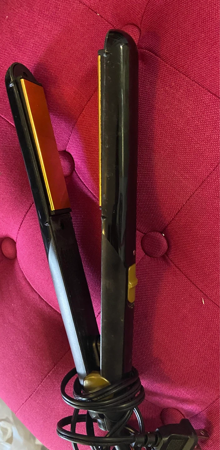 Black Hair Straightener - photo 2