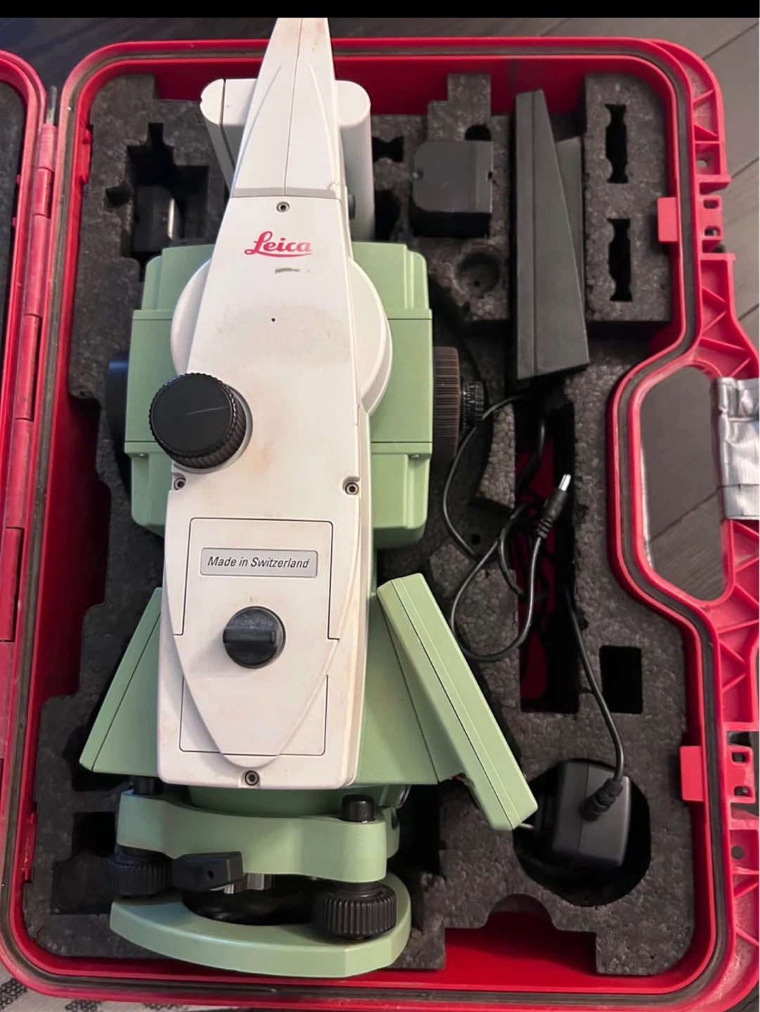 Leica Total Station Surveying Equipment