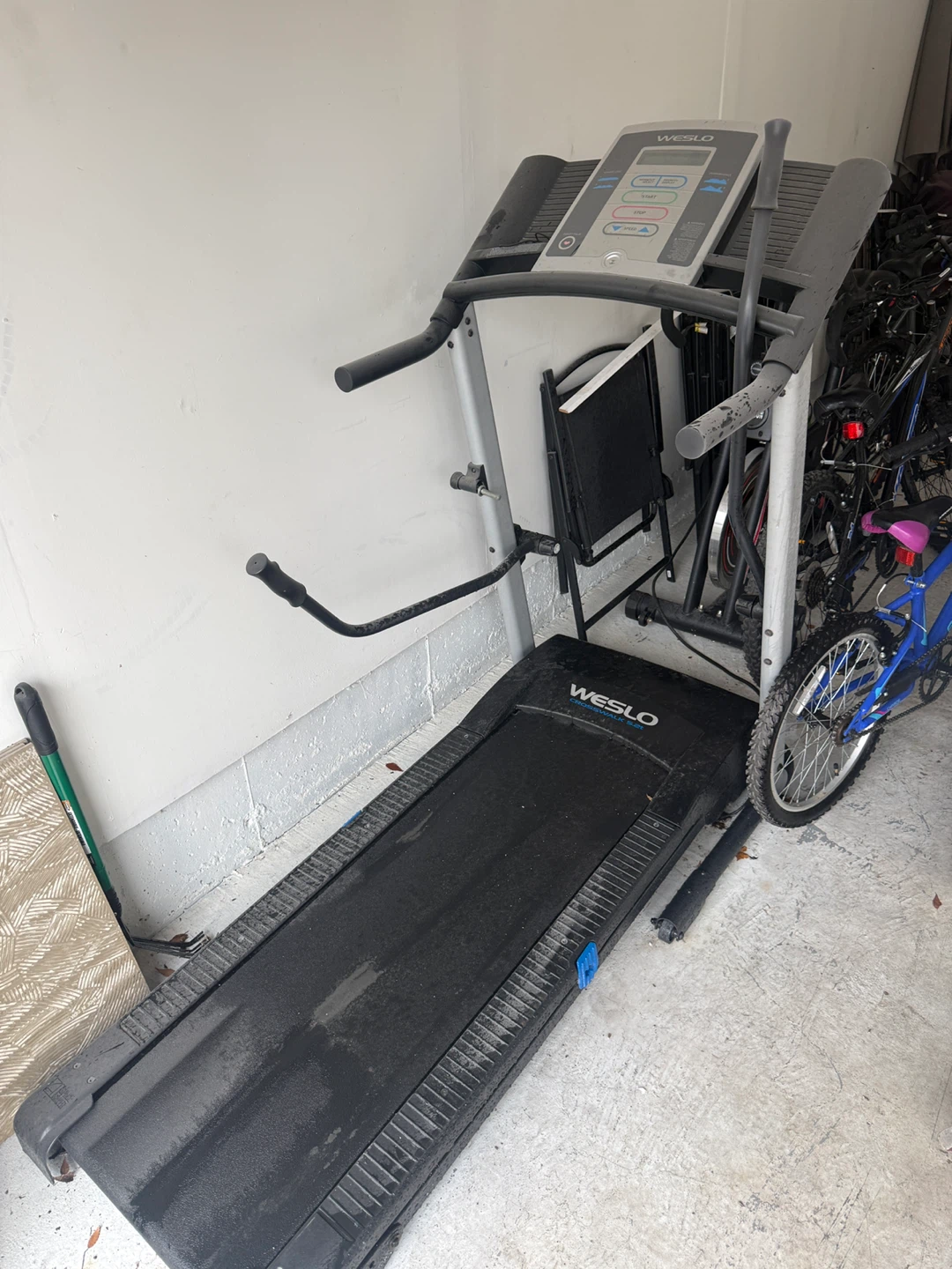 WESLO Treadmill - photo 3