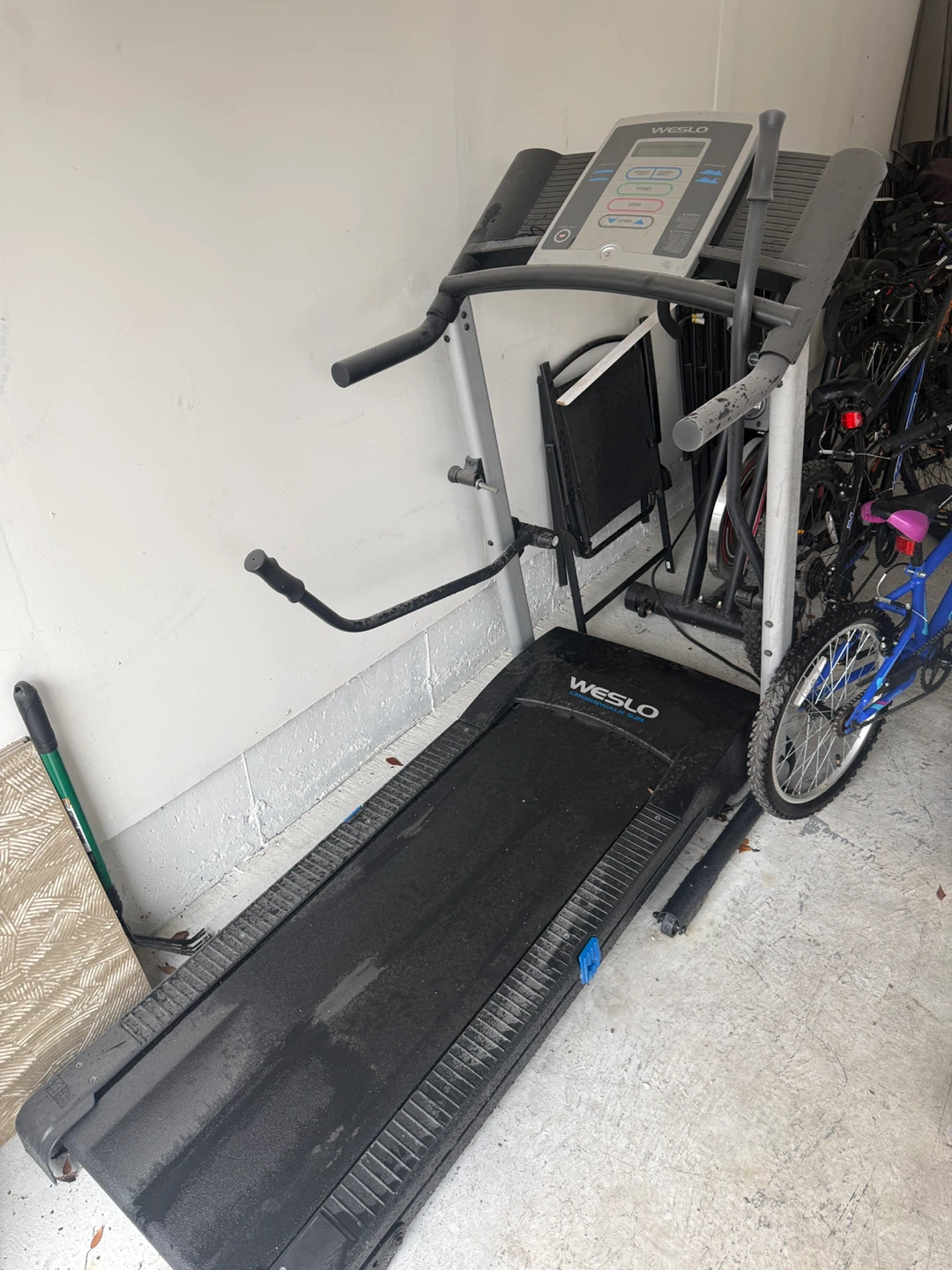 WESLO Treadmill - photo 5