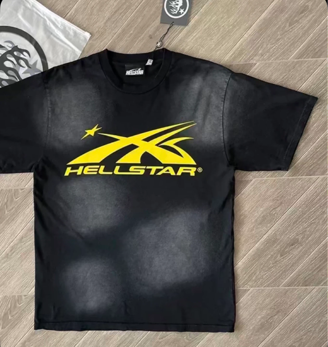 Black & yellow HELLSTAR T-shirt