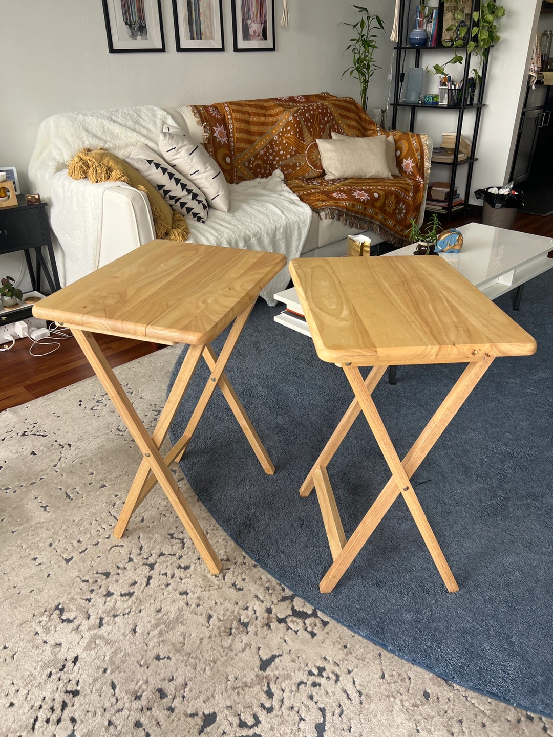 Set of 2 Wooden Folding Tray Tables - photo 2