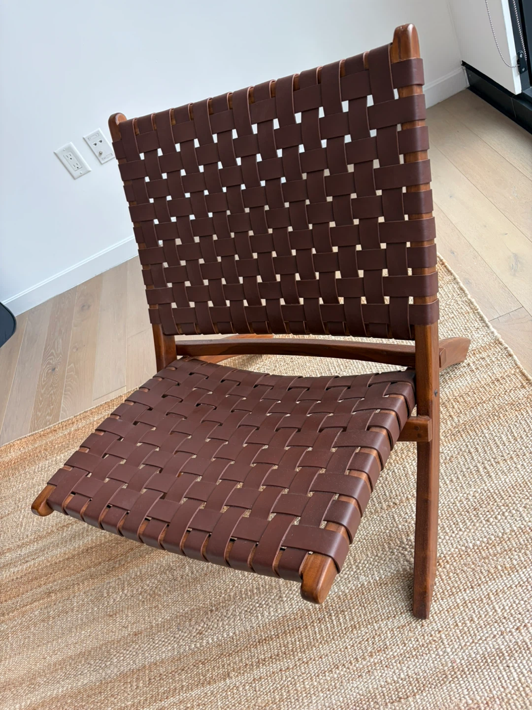 Like New Leather Woven Lounge Accent Chair