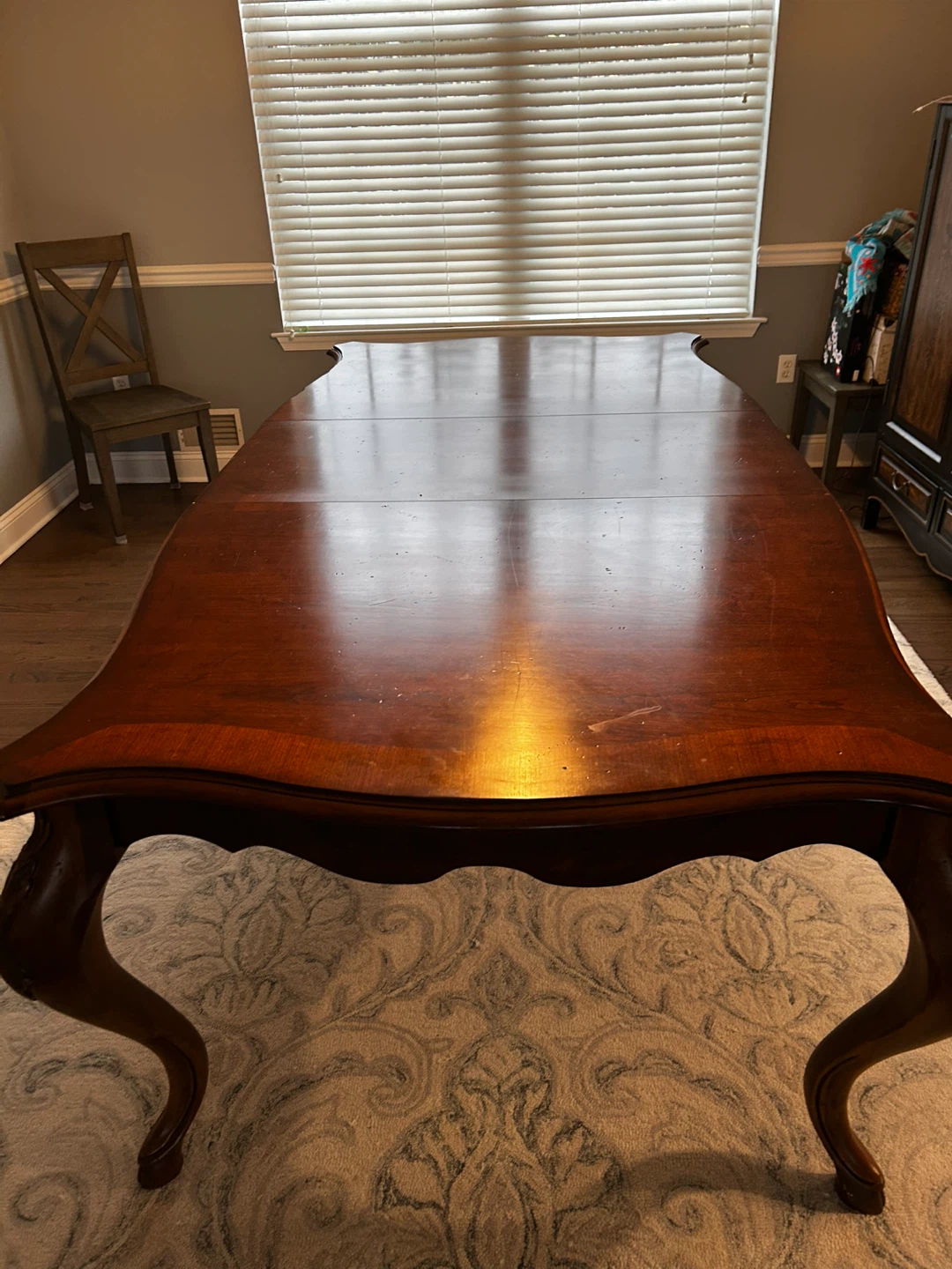 Dining room table