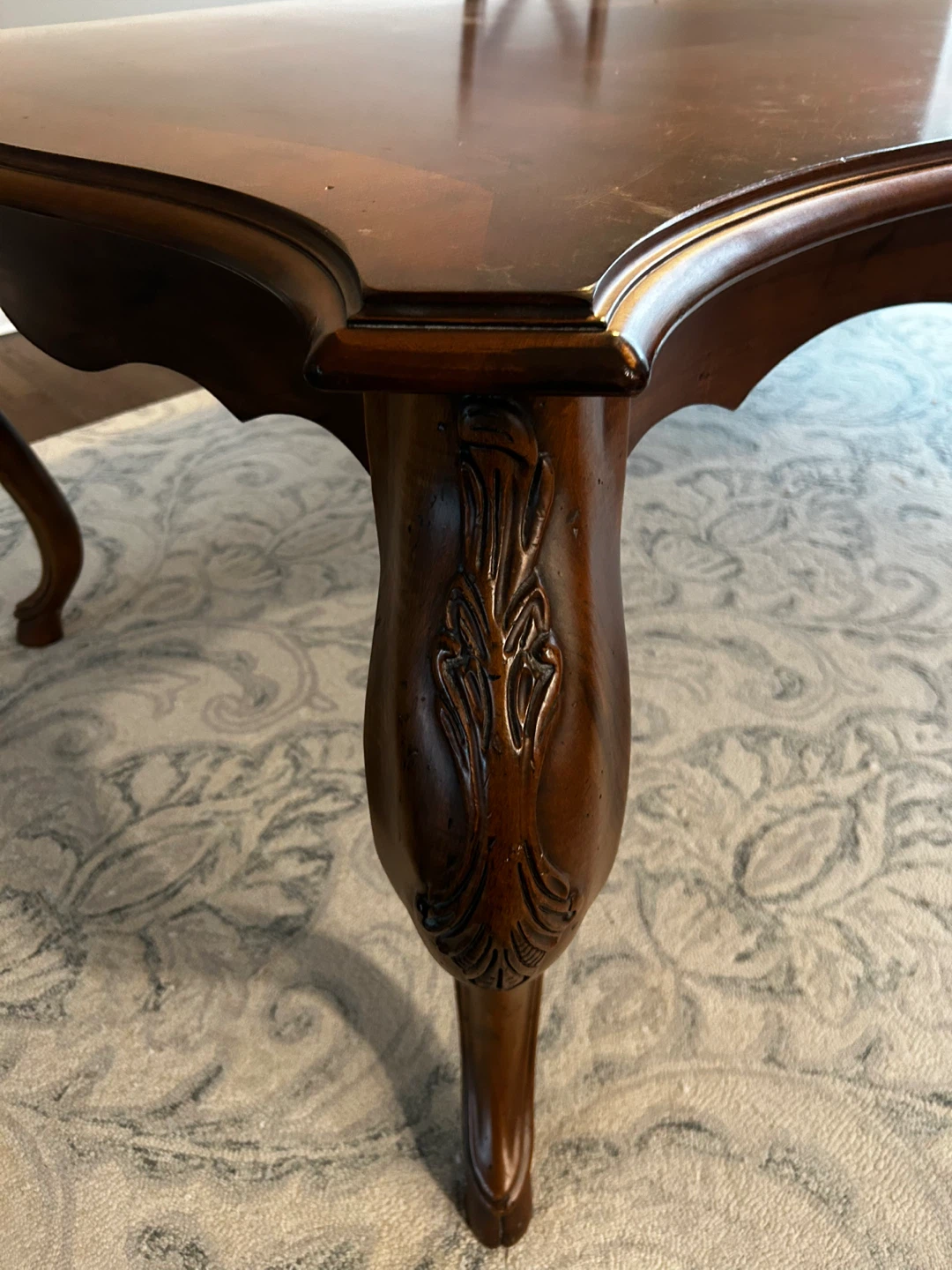 Dining room table - photo 3