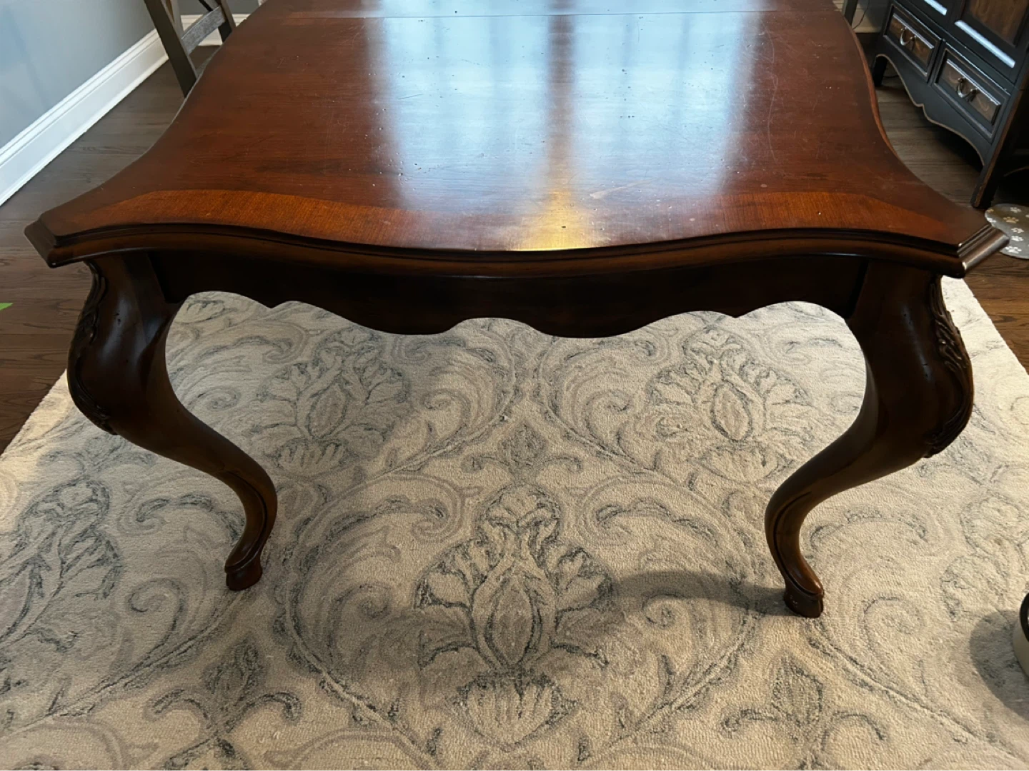Dining room table - photo 2