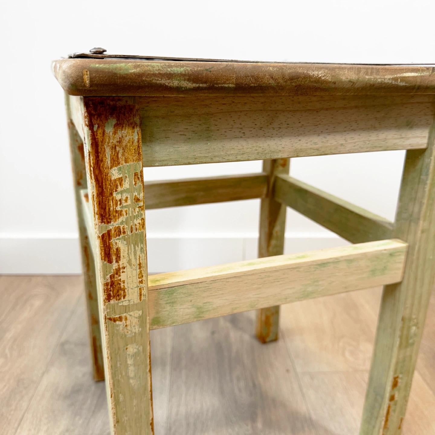 Rustic wood side table / reclaimed metal top - photo 3