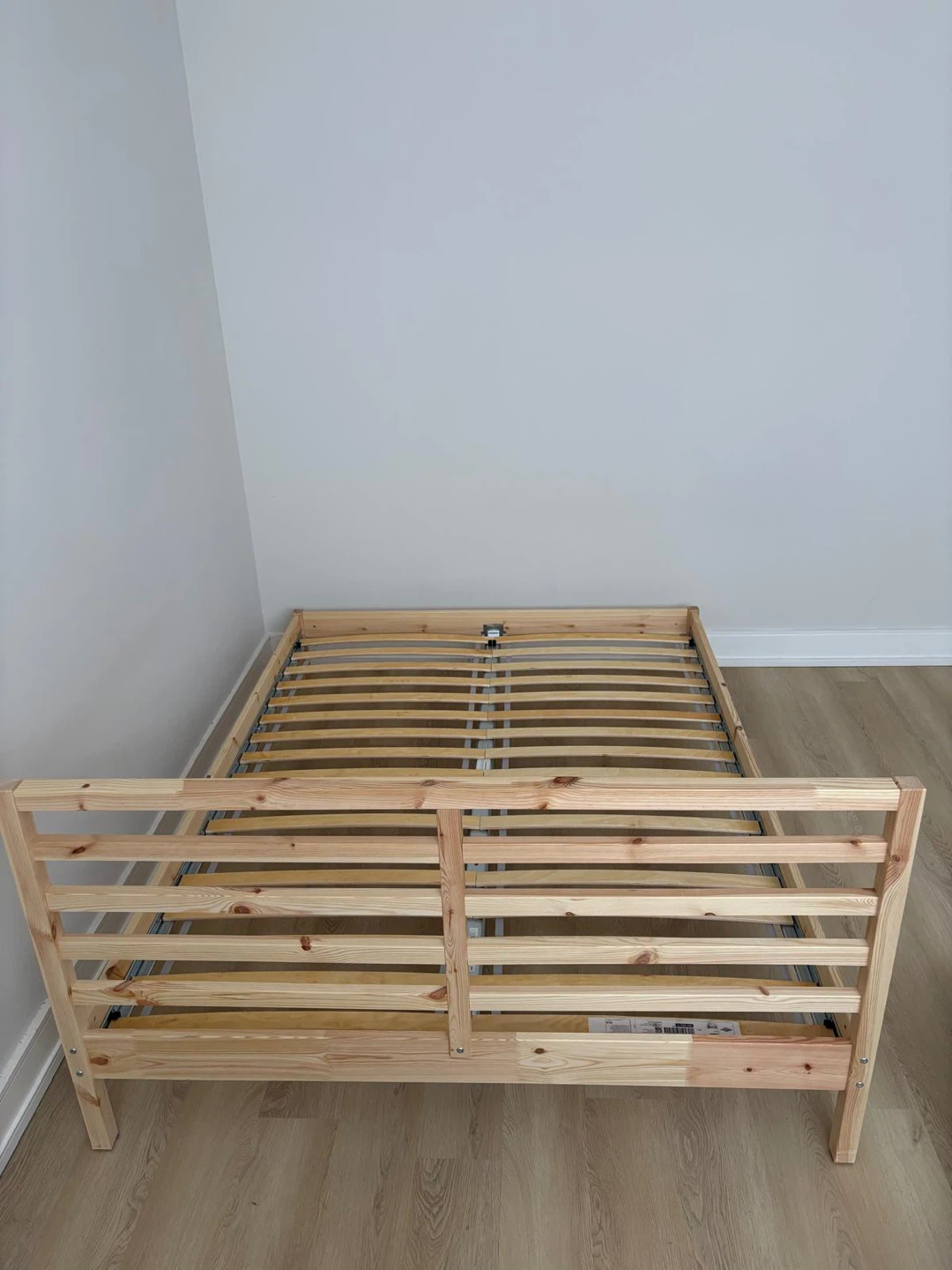 IKEA Tarva Bed Frame - Queen Size - photo 3