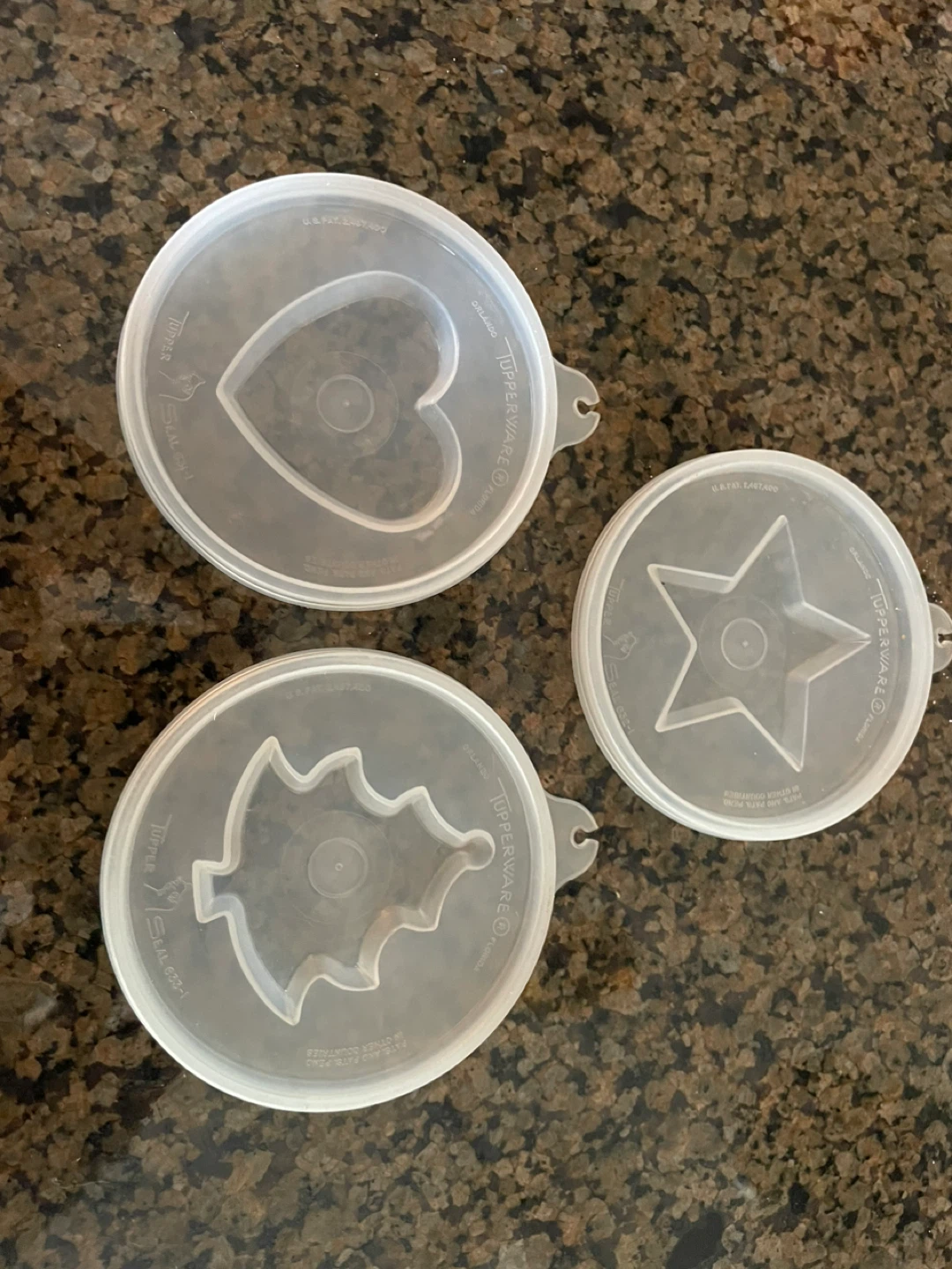 Tupperware Holiday Cookie Cutters Set