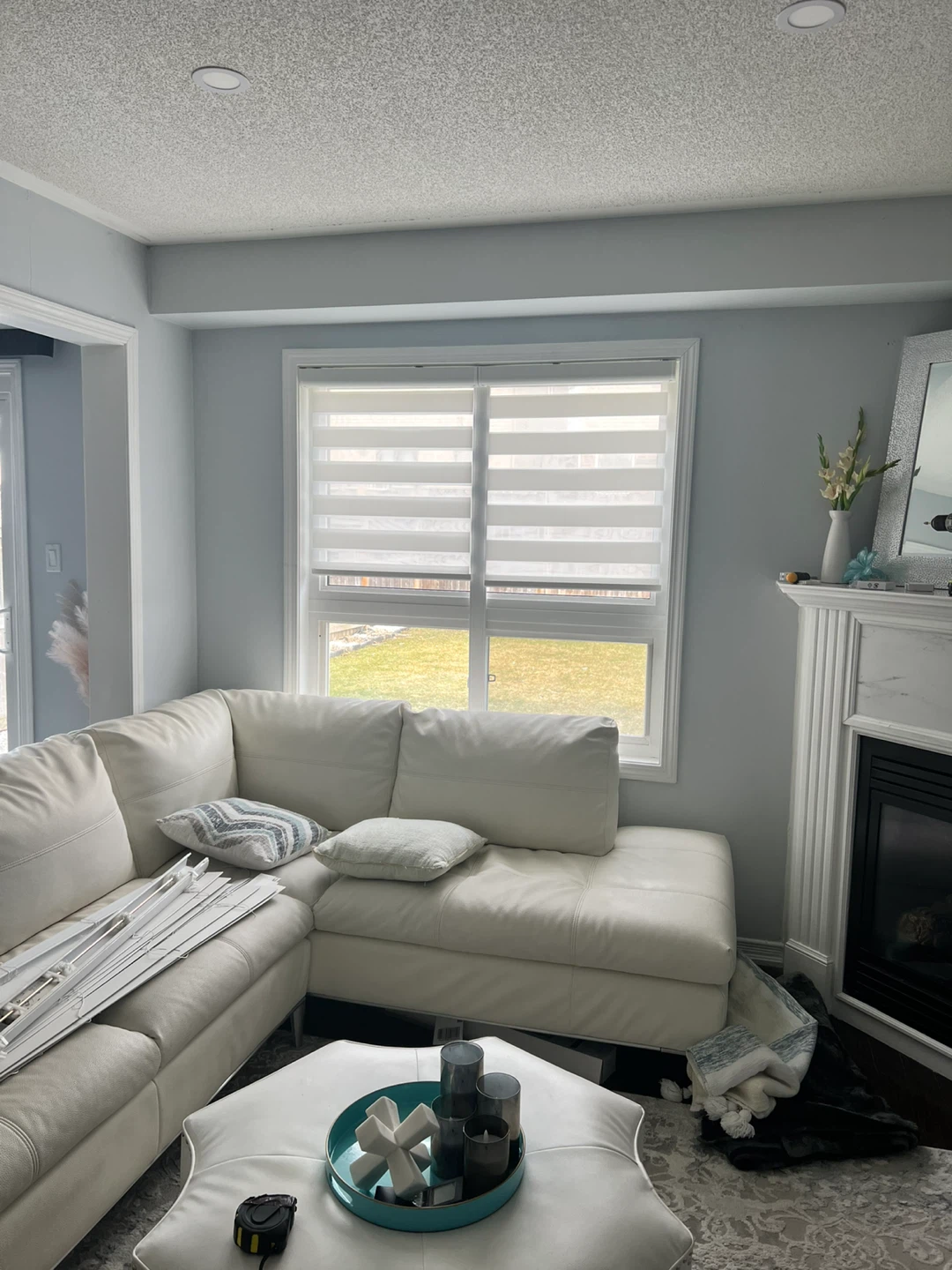 White Sectional Sofa - photo 4