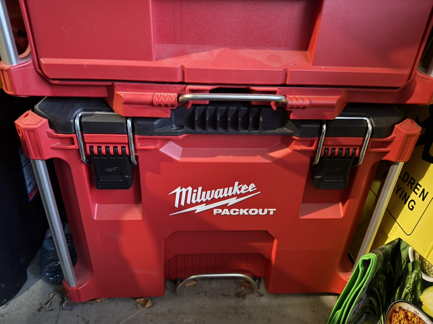 Milwaukee PACKOUT Tool Box