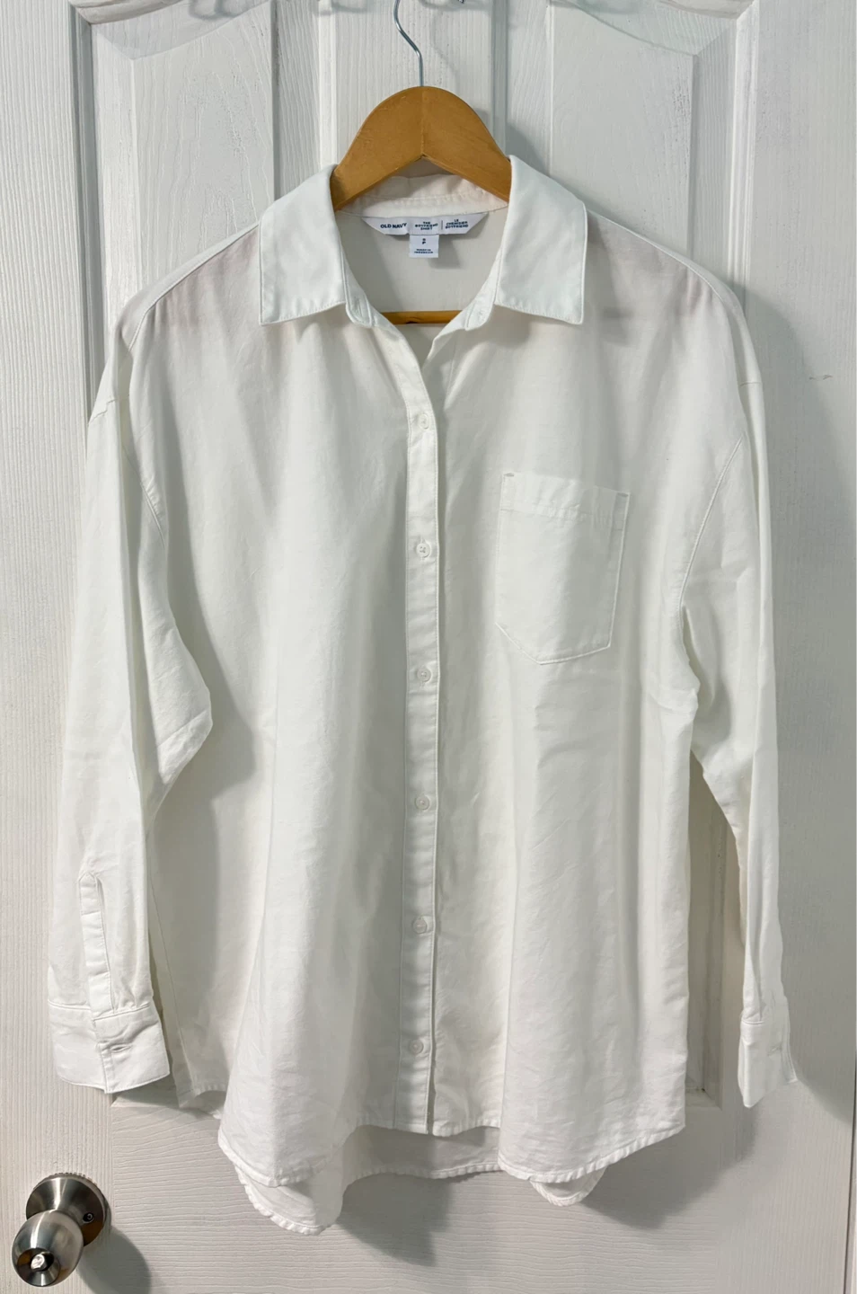 Old Navy Women's Oversized Button-Up Shirts (Set of 2) - photo 2