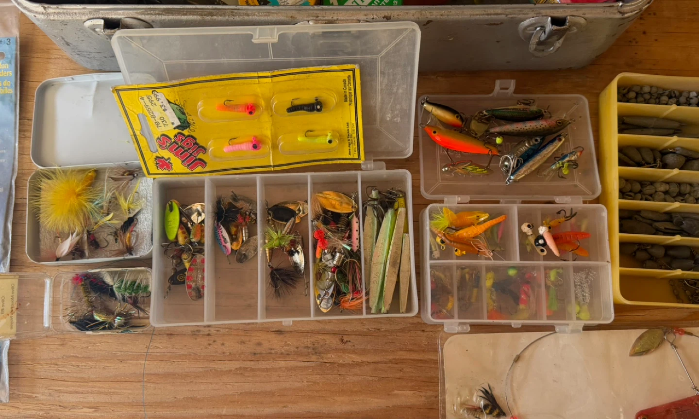 Fishing Tackle Box, Assorted Lures, 2 reels