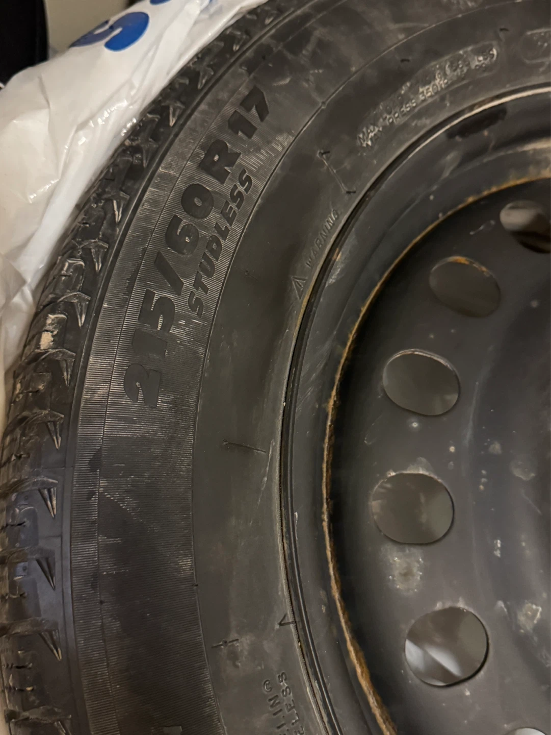 215/60R17 Studless Tire with Steel Rim