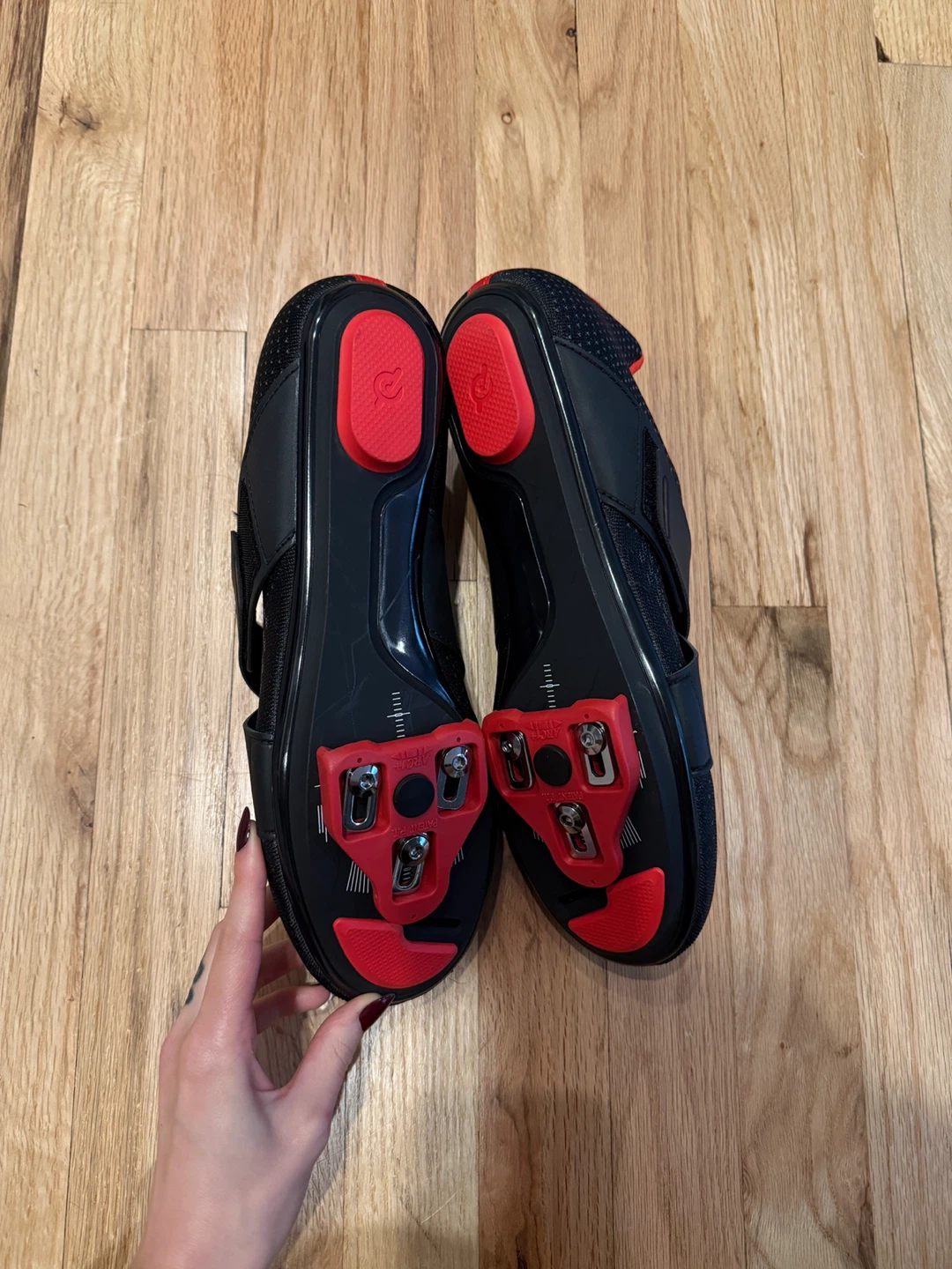Peloton Cycling Shoes - Black/Red Mens 10 - photo 4