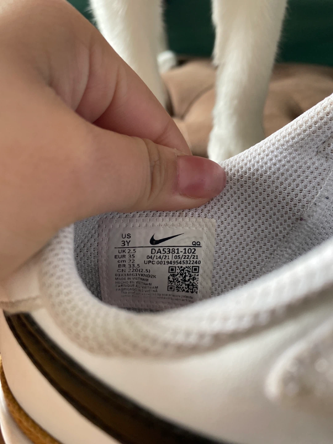 Nike Kids Shoes White/Black Size 3Y - photo 3