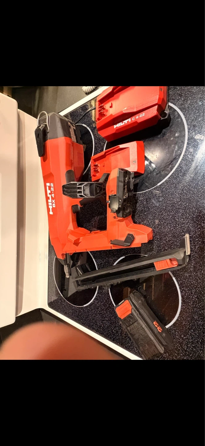 Hilti BX 4-22 Cordless Nailer with Batteries - photo 5