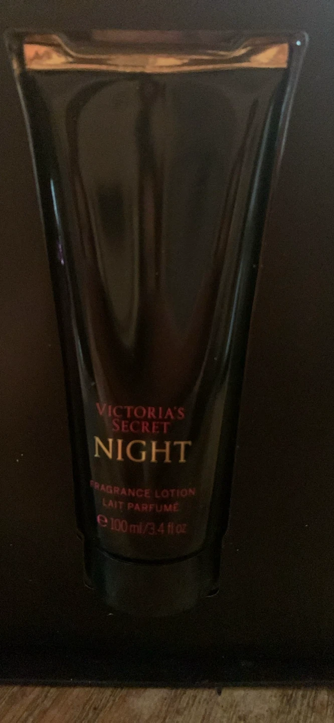 Victoria's Secret Night Fragrance Mist & Lotion Set - photo 4