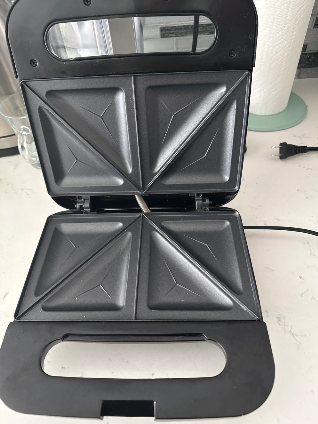 Elite Gourmet Sandwich/Waffle Maker - photo 2