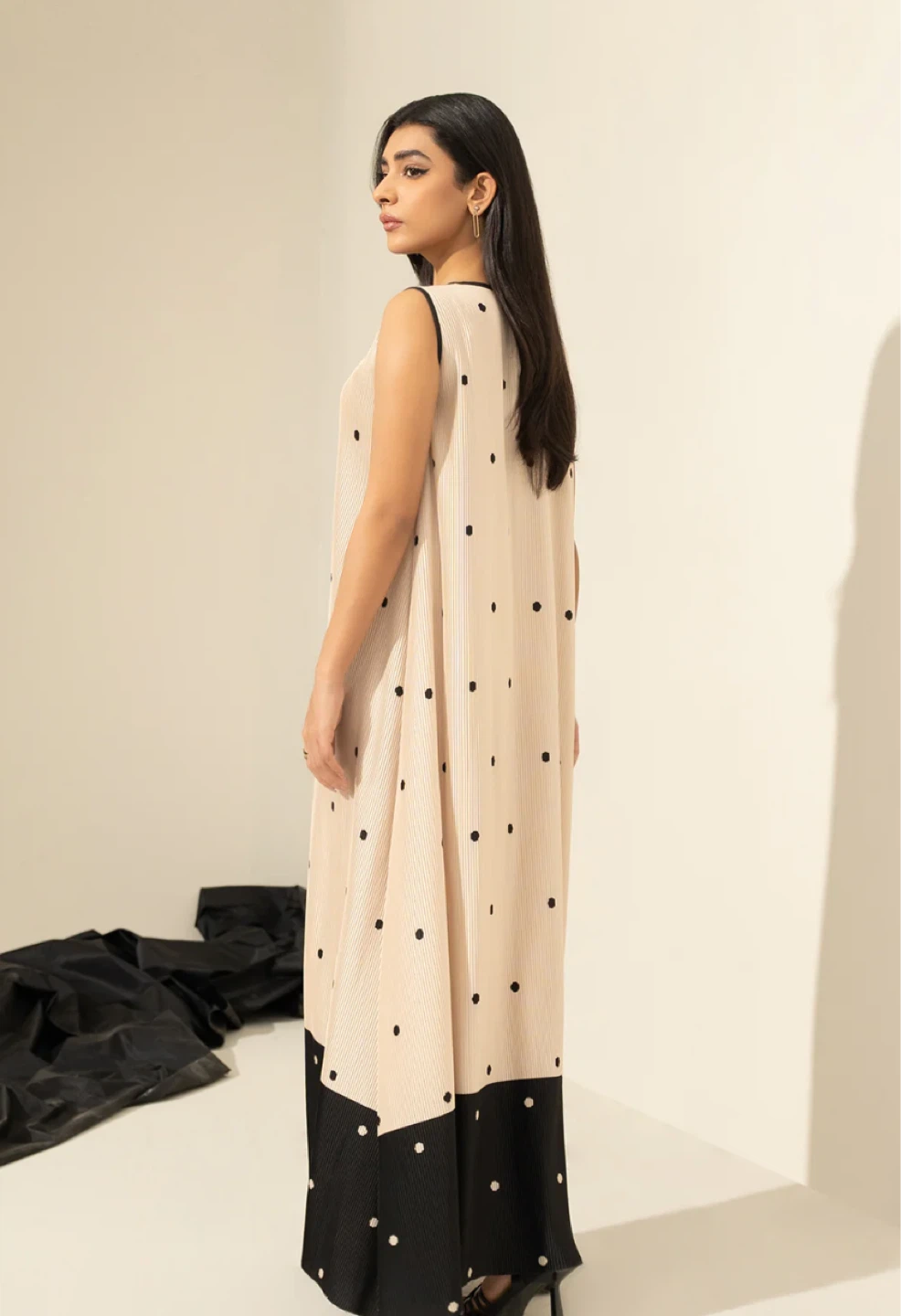 Paria dress lulusar with sleeves