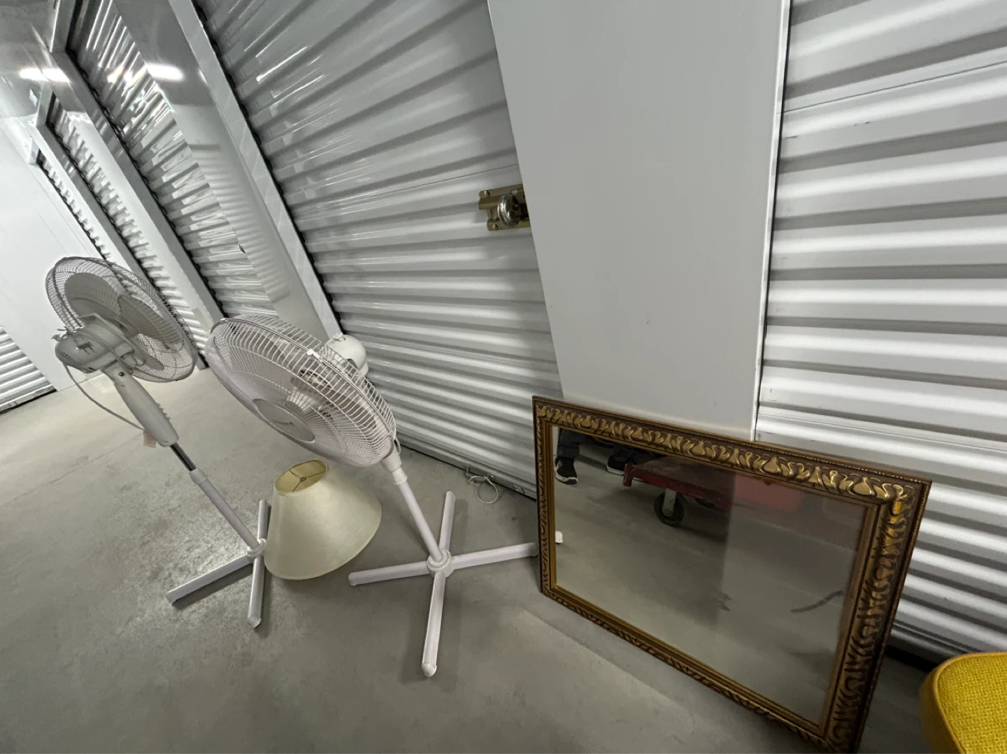 Assorted household items - photo 5