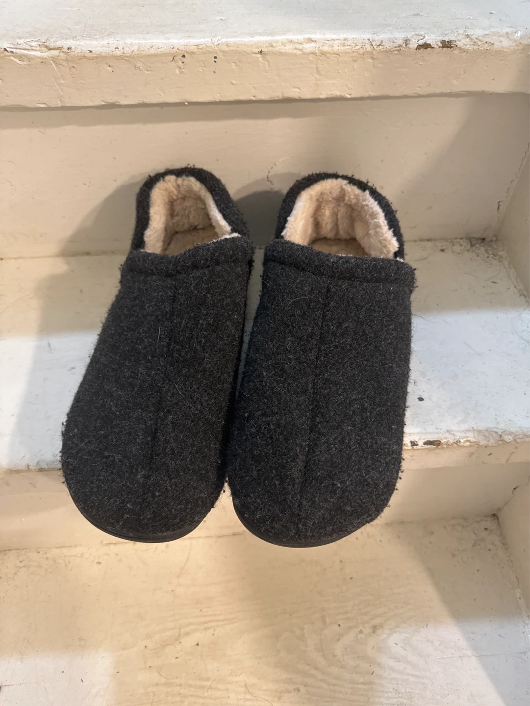 Black Fleece Lined Slippers - XL size 13 14 Men’s