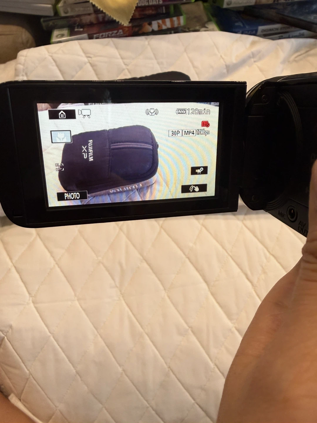 Canon VIXIA HF R500 HD Camcorder, no battery and charger - photo 2