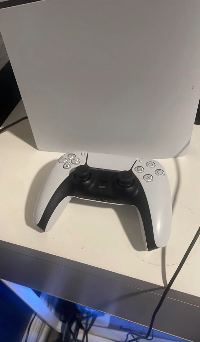 PS5 slim 1TB (PRICE IS NEGOTIABLE) - photo 2
