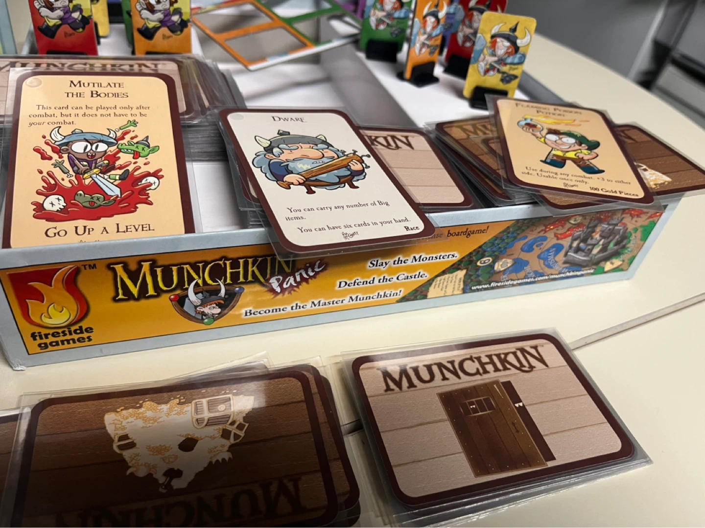 Munchkin Guest Artist Edition Board Game - photo 4