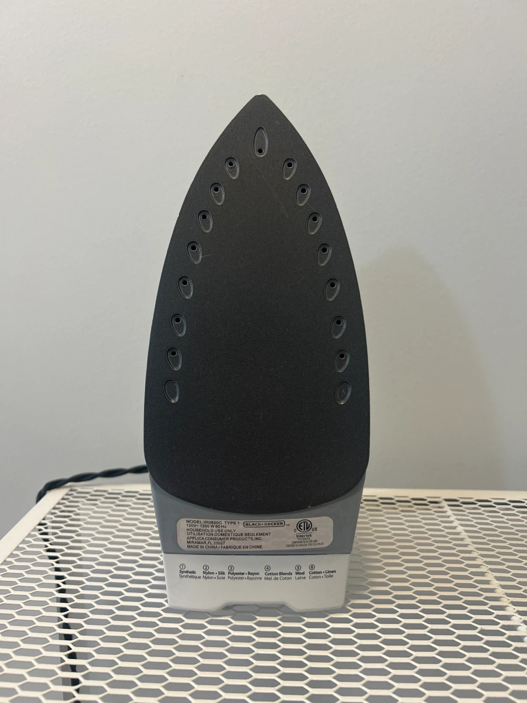 Black+Decker Iron - photo 3