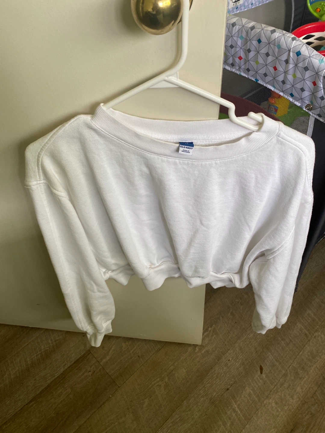 Short long sweater