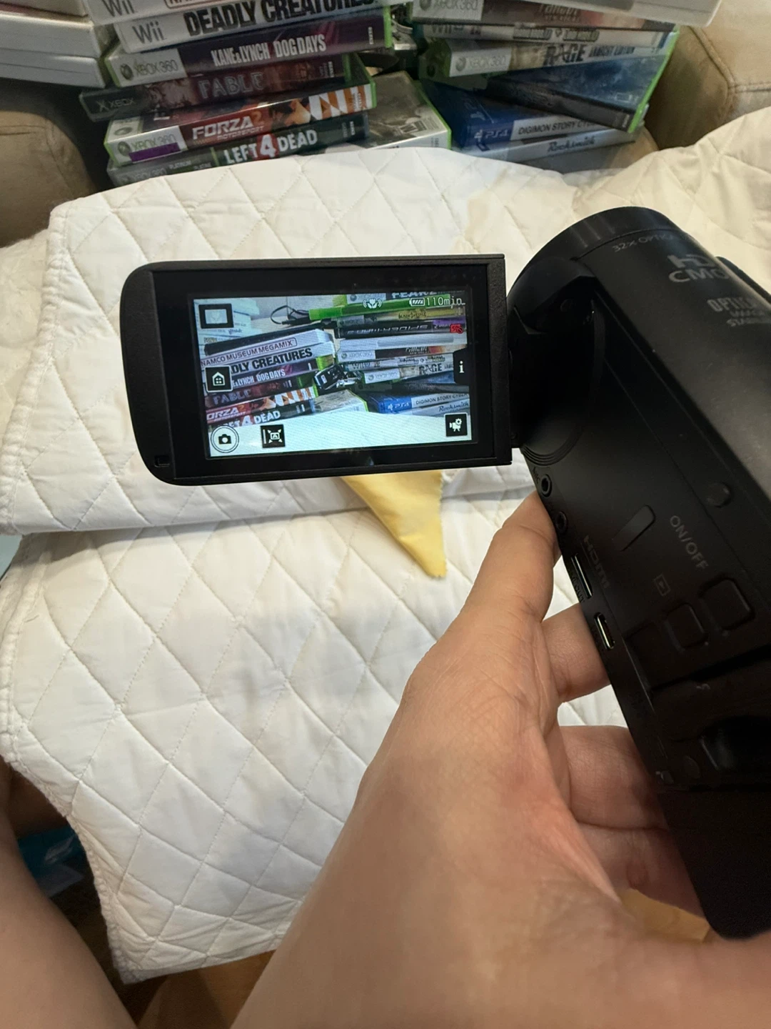 Canon VIXIA HF R800 HD Camcorder, Include battery, No charger - photo 2
