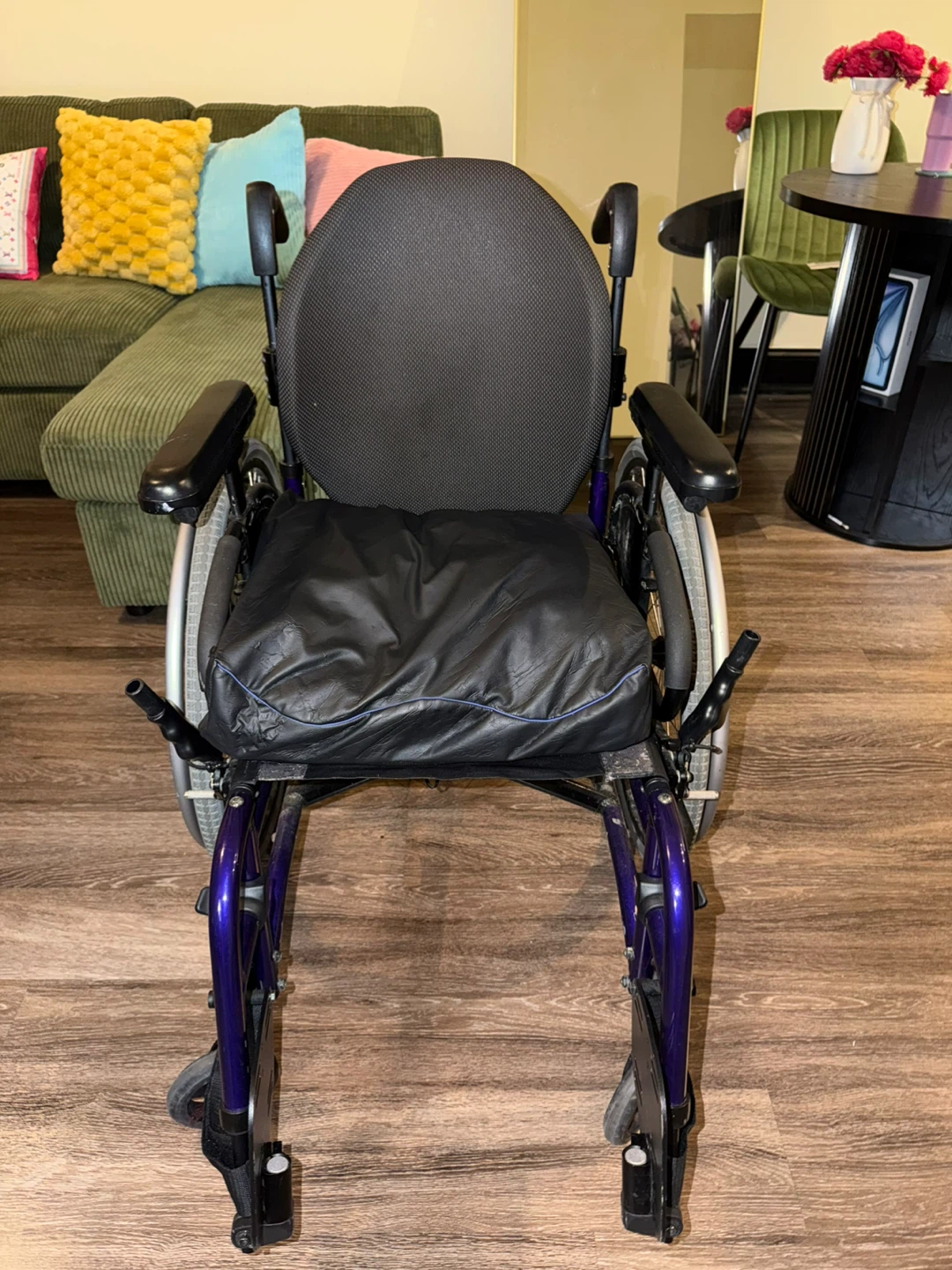 Orbit Rolling Wheelchair - photo 2