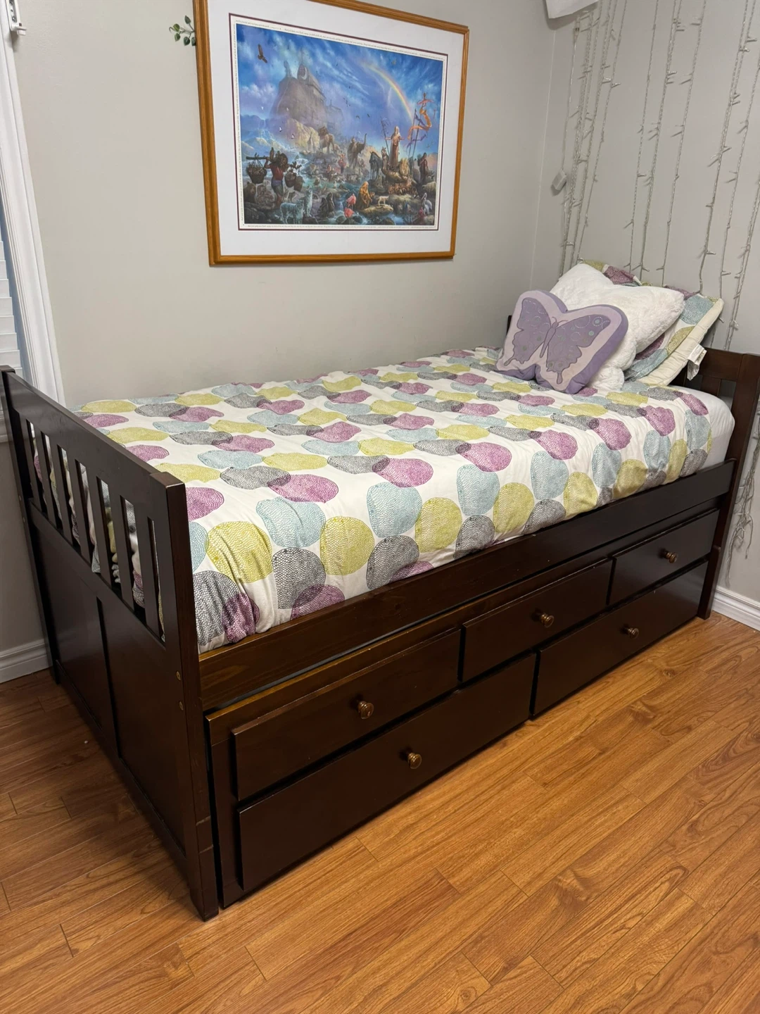 Dark Wood Twin Bed with Drawers and Trundle - photo 4