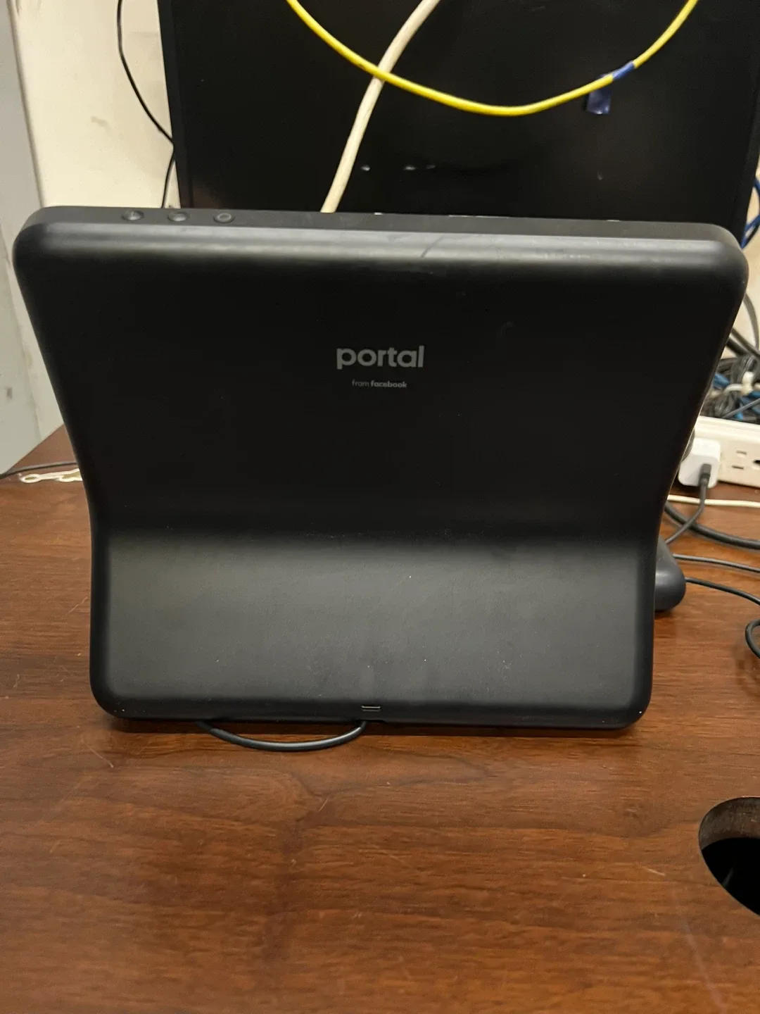 Facebook Portal 10" (1st Gen) - photo 3
