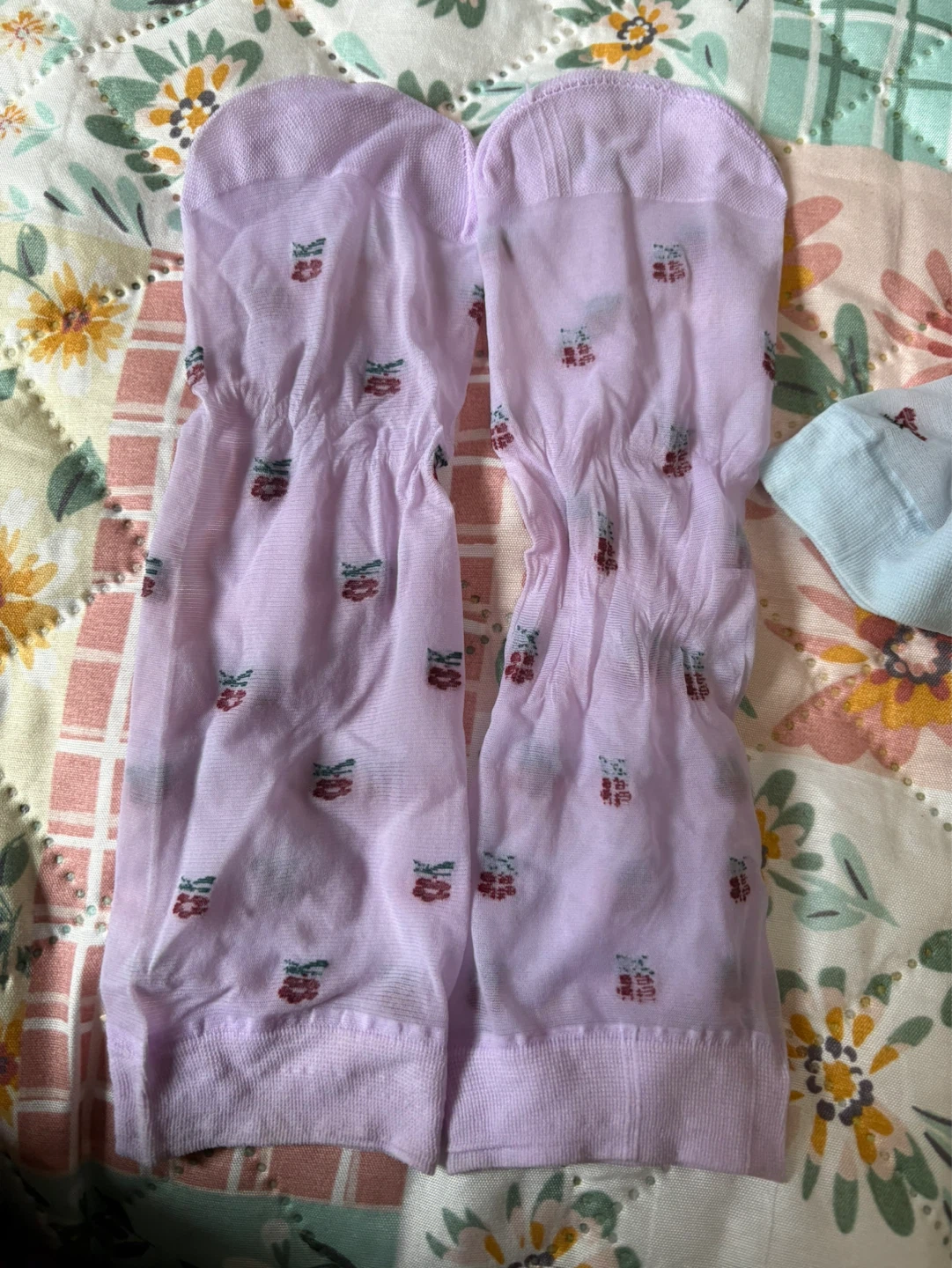 Sheer Socks with Cherry Pattern - photo 2