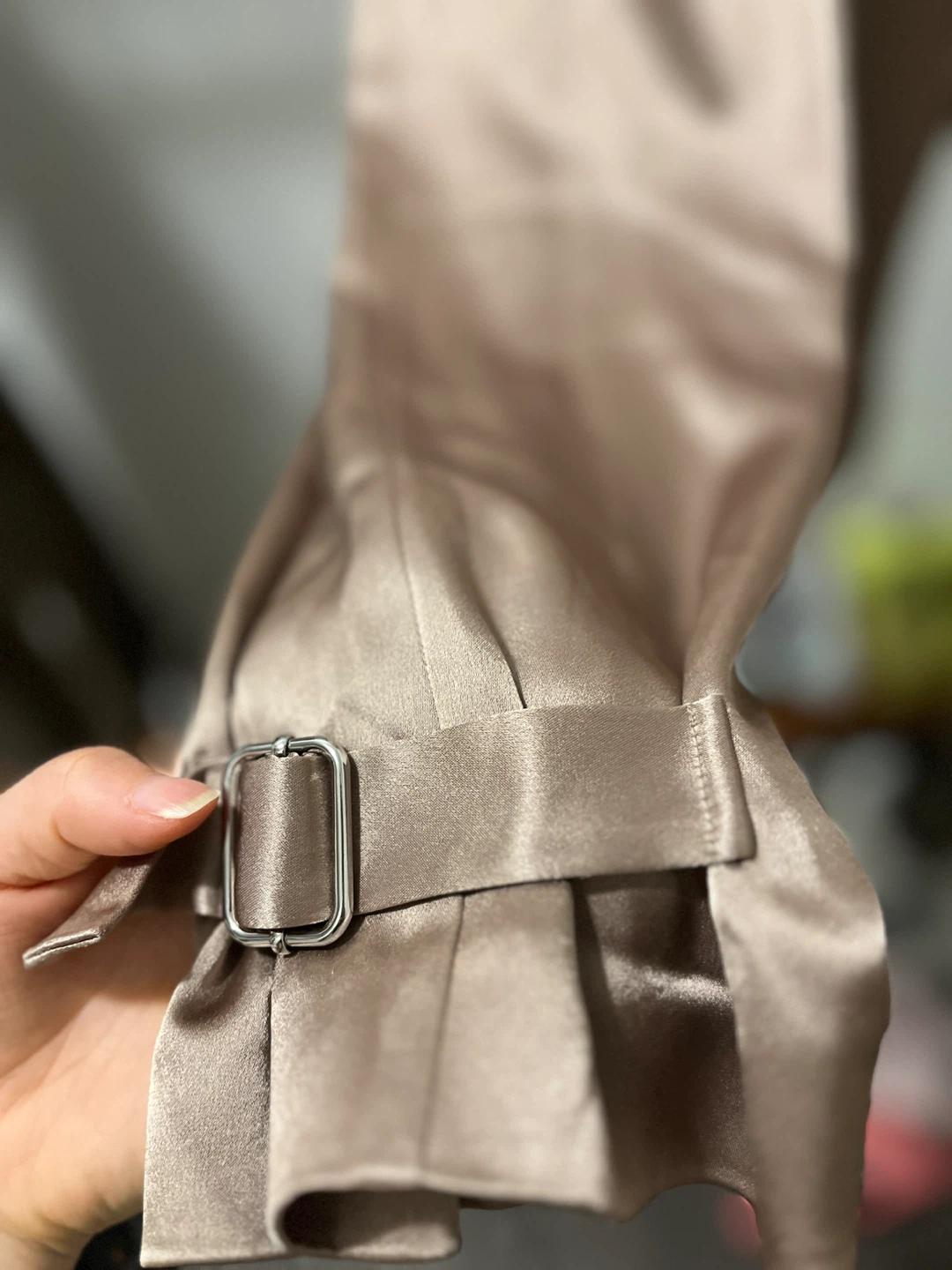 Babaton Satin Cargo Pants Size 4 - photo 4